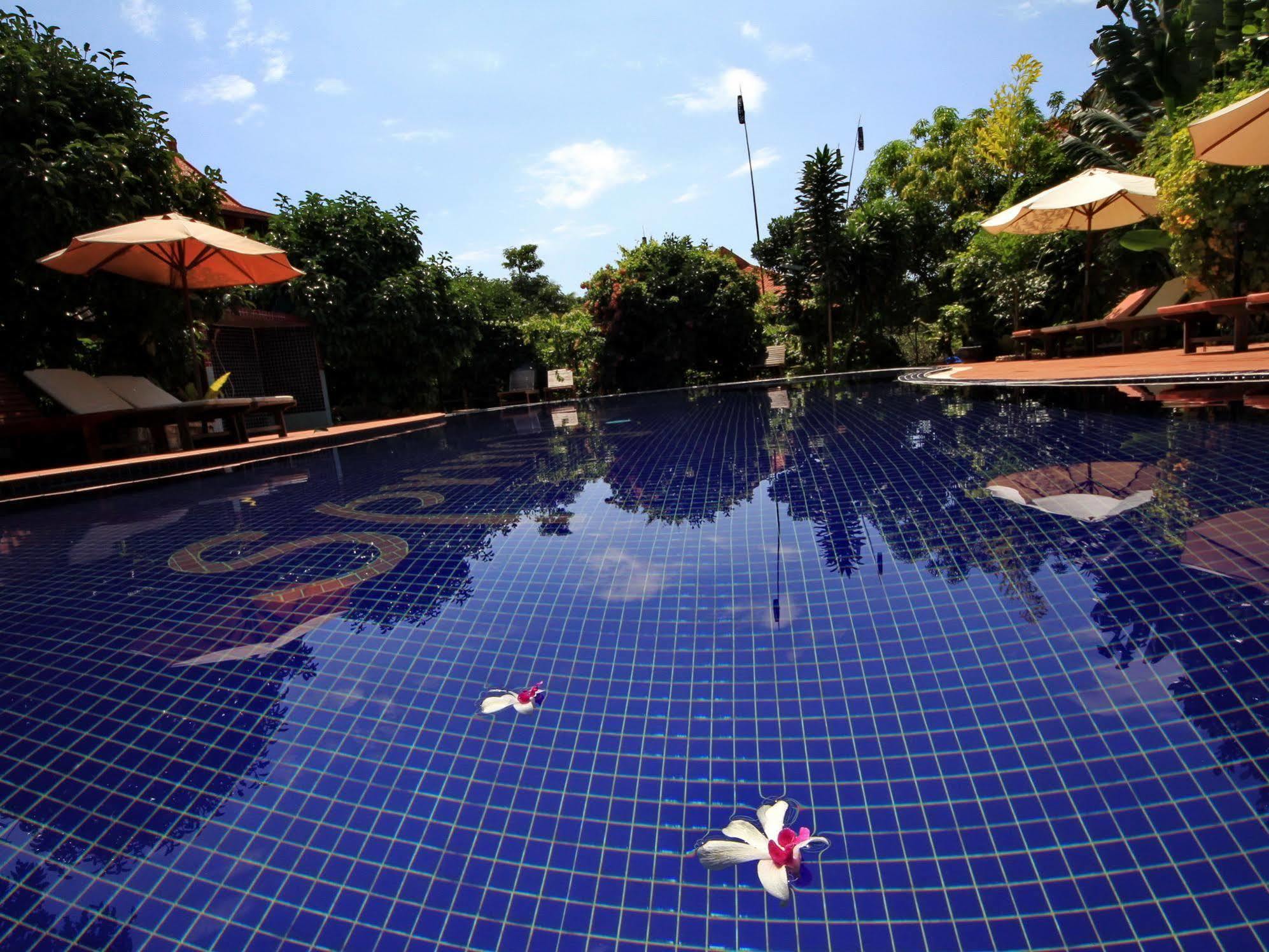 Spring Valley Resort Kep Esterno foto