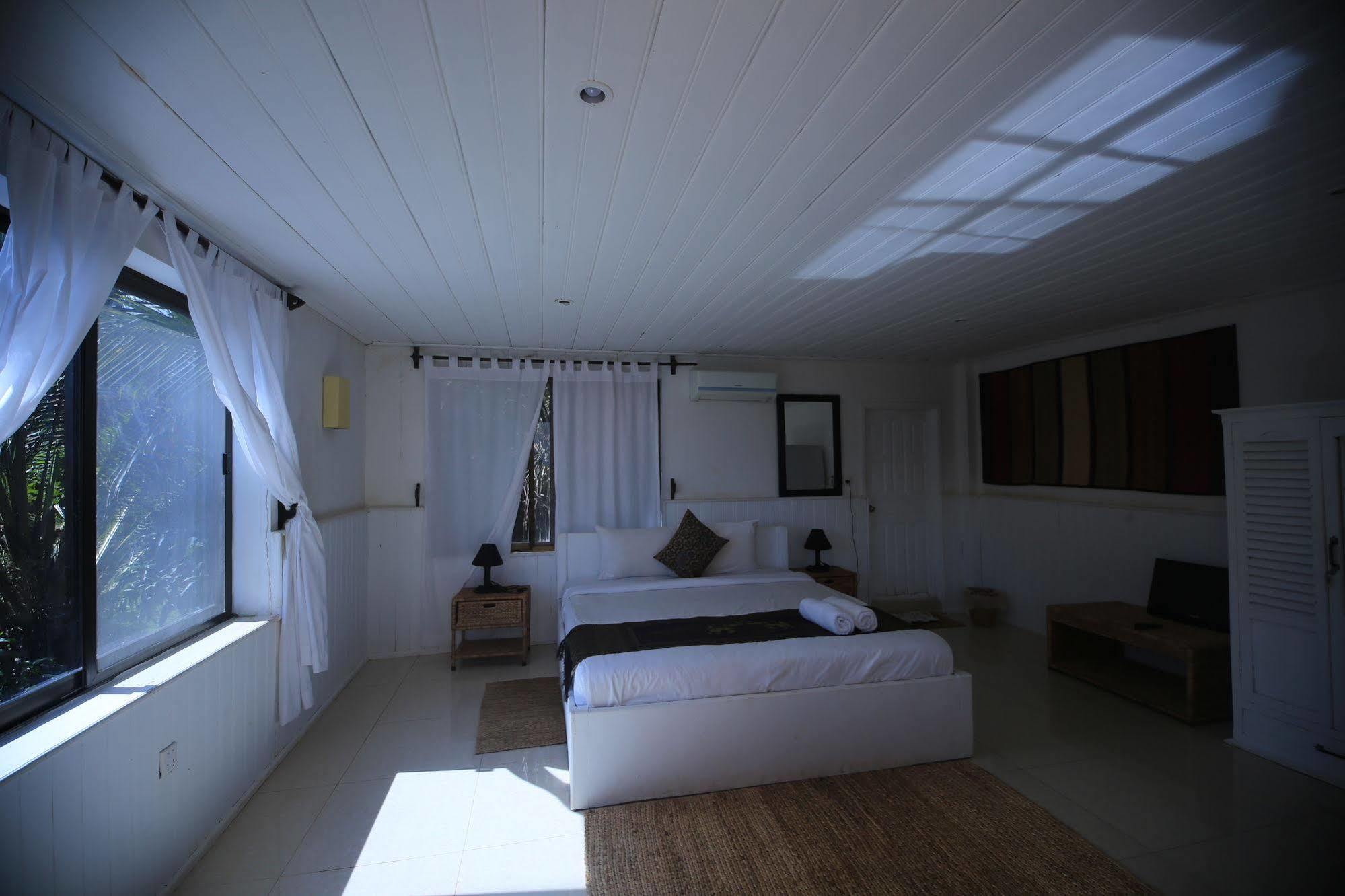 Spring Valley Resort Kep Esterno foto